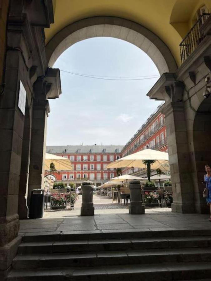 Casa Boss Plaza Mayor Madrid Exterior foto